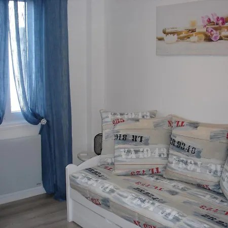 Сasa de vacaciones Le Gïte De La Grande Bénatrie *