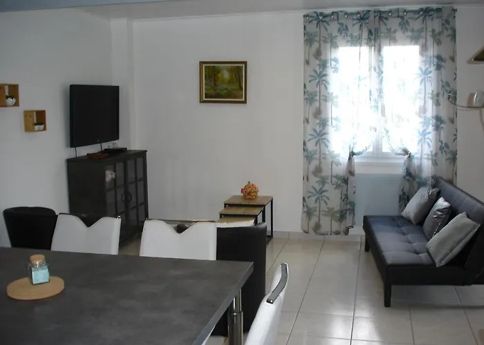 Le De La Grande Benatrie Casa de Férias *